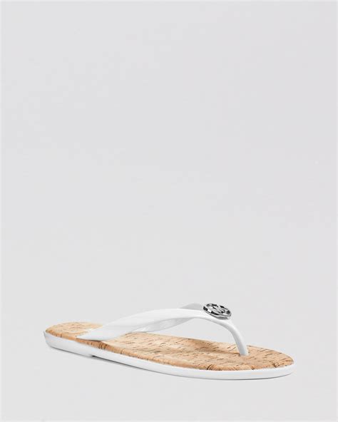 michael kors flip flops weiß|Michael Kors jelly flip flops.